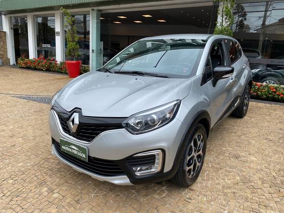 RENAULT CAPTUR 1.6 16V SCE FLEX INTENSE X-TRONIC RENAULT CAPTUR 1.6 16V SCE FLEX INTENSE X-TRONIC